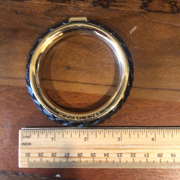 Michael Kors collection bangle - Picture 6 of 7